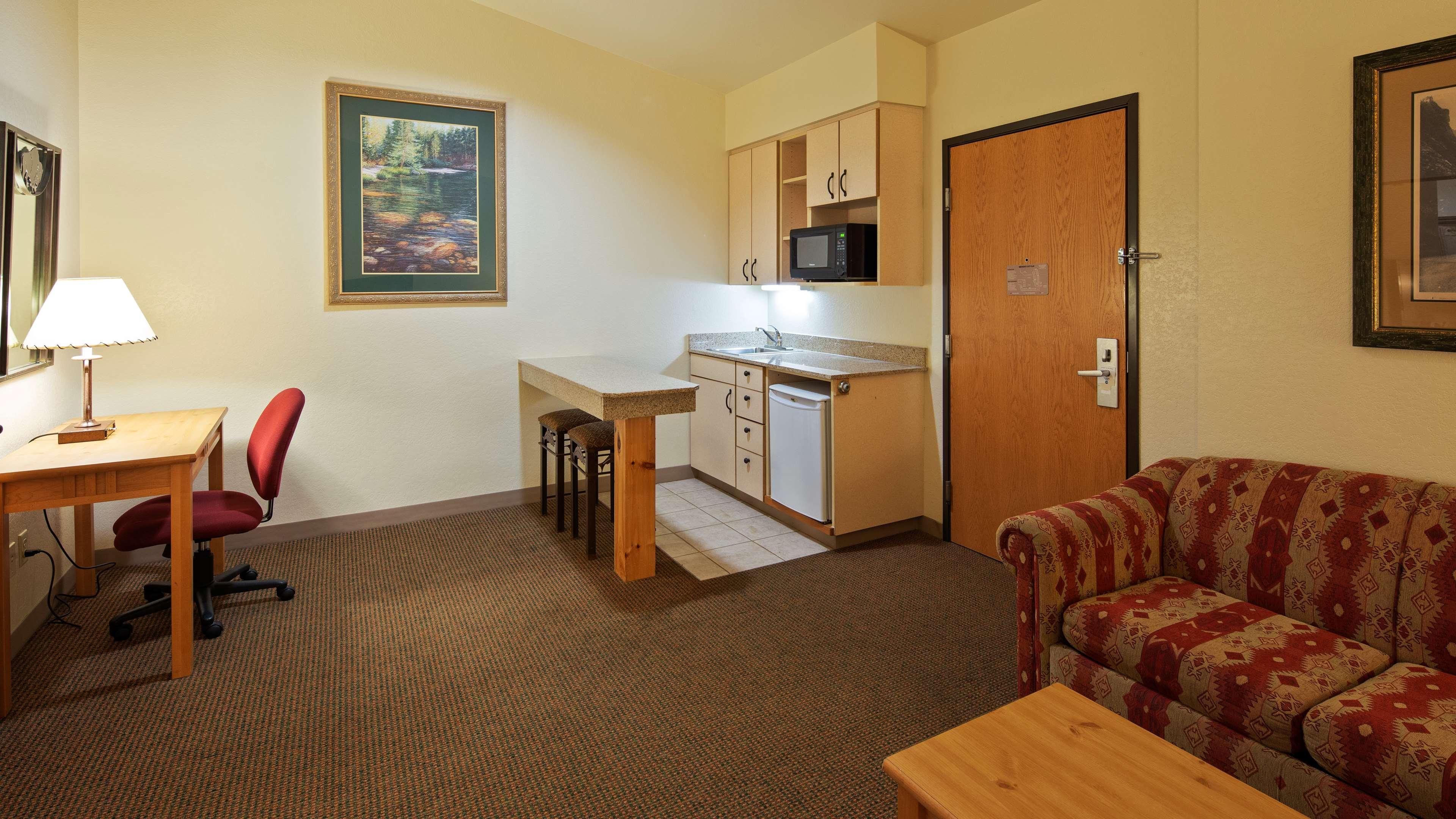 היל סיטי Best Western Golden Spike Inn & Suites מראה חיצוני תמונה
