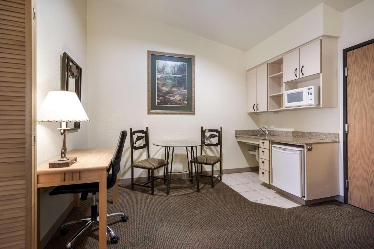 היל סיטי Best Western Golden Spike Inn & Suites מראה חיצוני תמונה