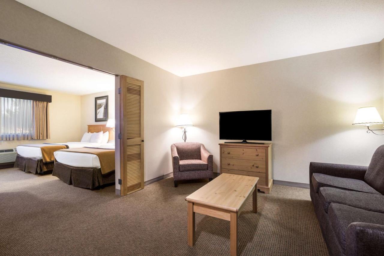 היל סיטי Best Western Golden Spike Inn & Suites מראה חיצוני תמונה