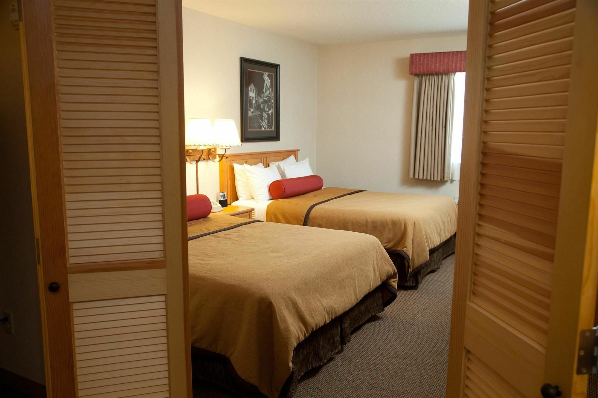 היל סיטי Best Western Golden Spike Inn & Suites מראה חיצוני תמונה