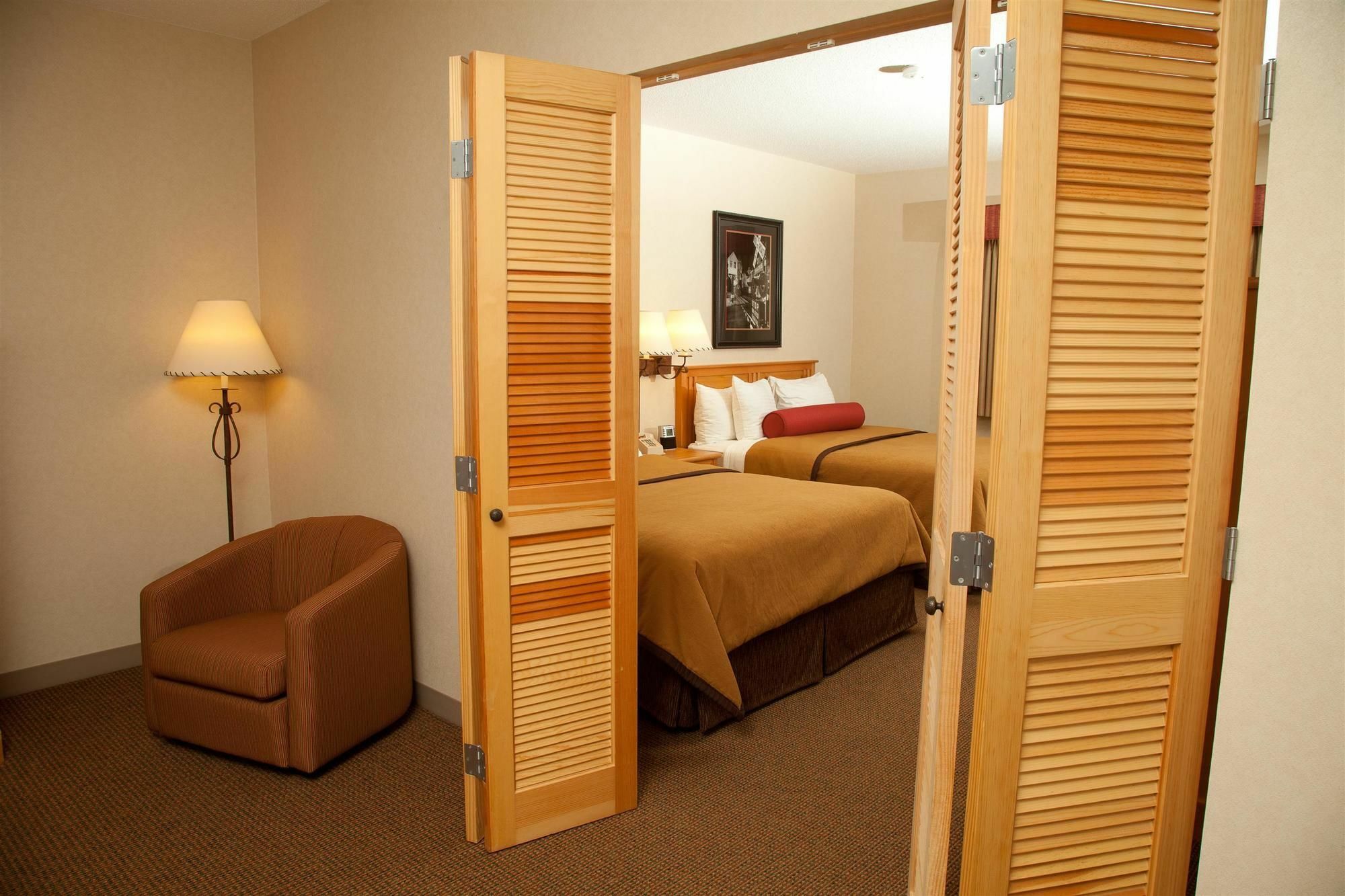היל סיטי Best Western Golden Spike Inn & Suites מראה חיצוני תמונה
